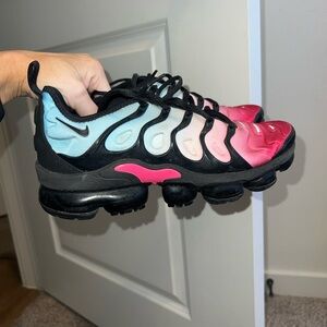 Worn no more than 3 times. Basically brand new. Women’s 8.5 - Nike Vapor Max